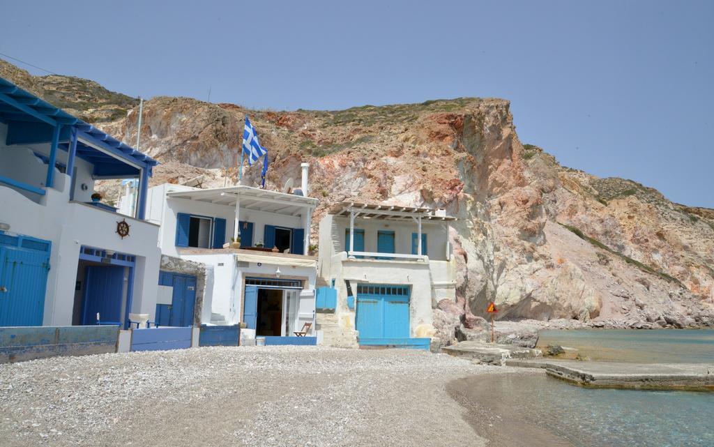 Erginas Boat House Leilighet Plaka  Eksteriør bilde