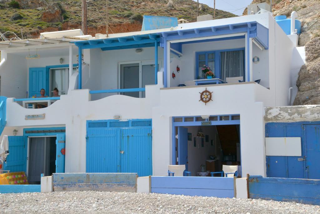 Erginas Boat House Leilighet Plaka  Eksteriør bilde